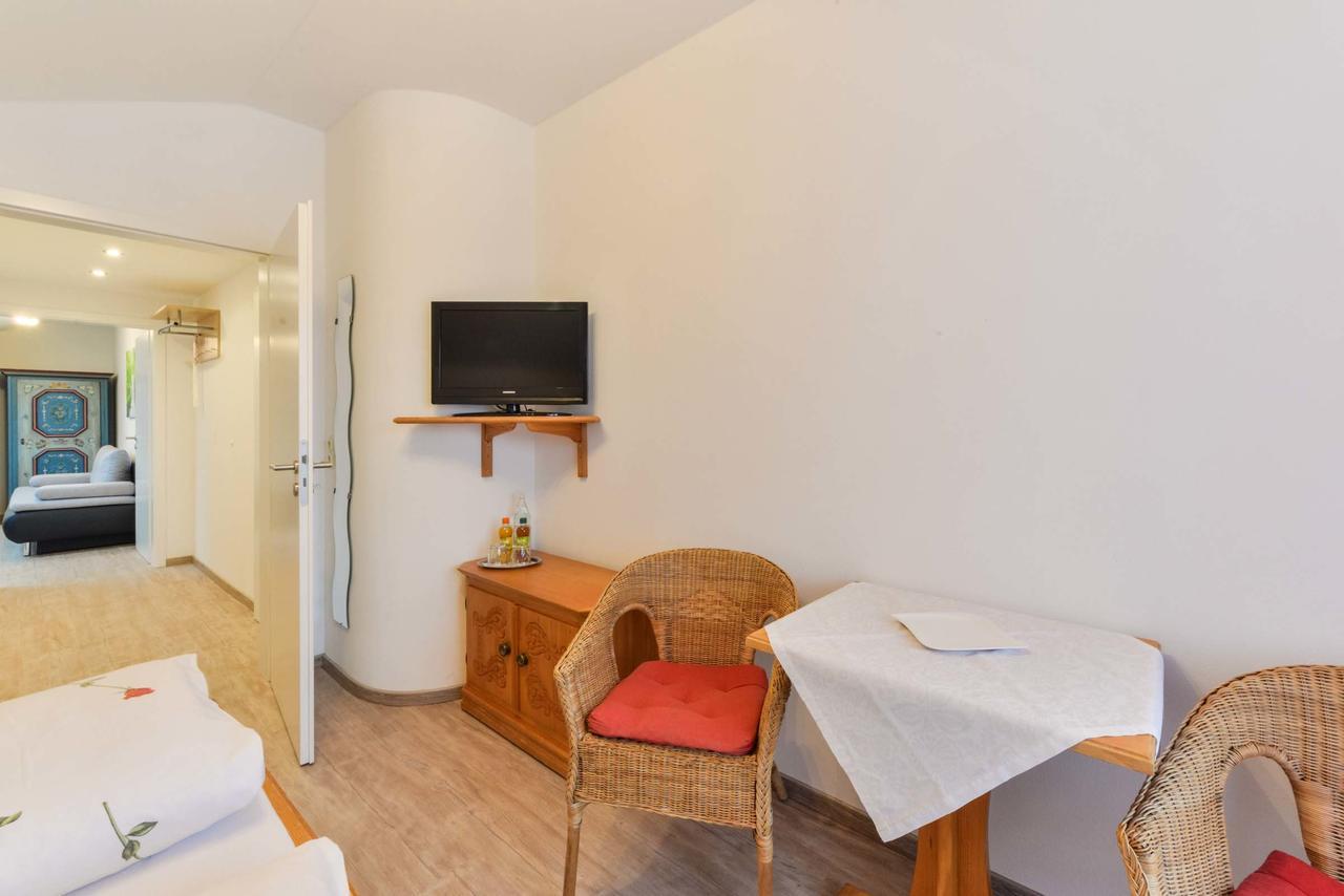 Ferienhotel Hahn Garni Ruhpolding Exterior foto